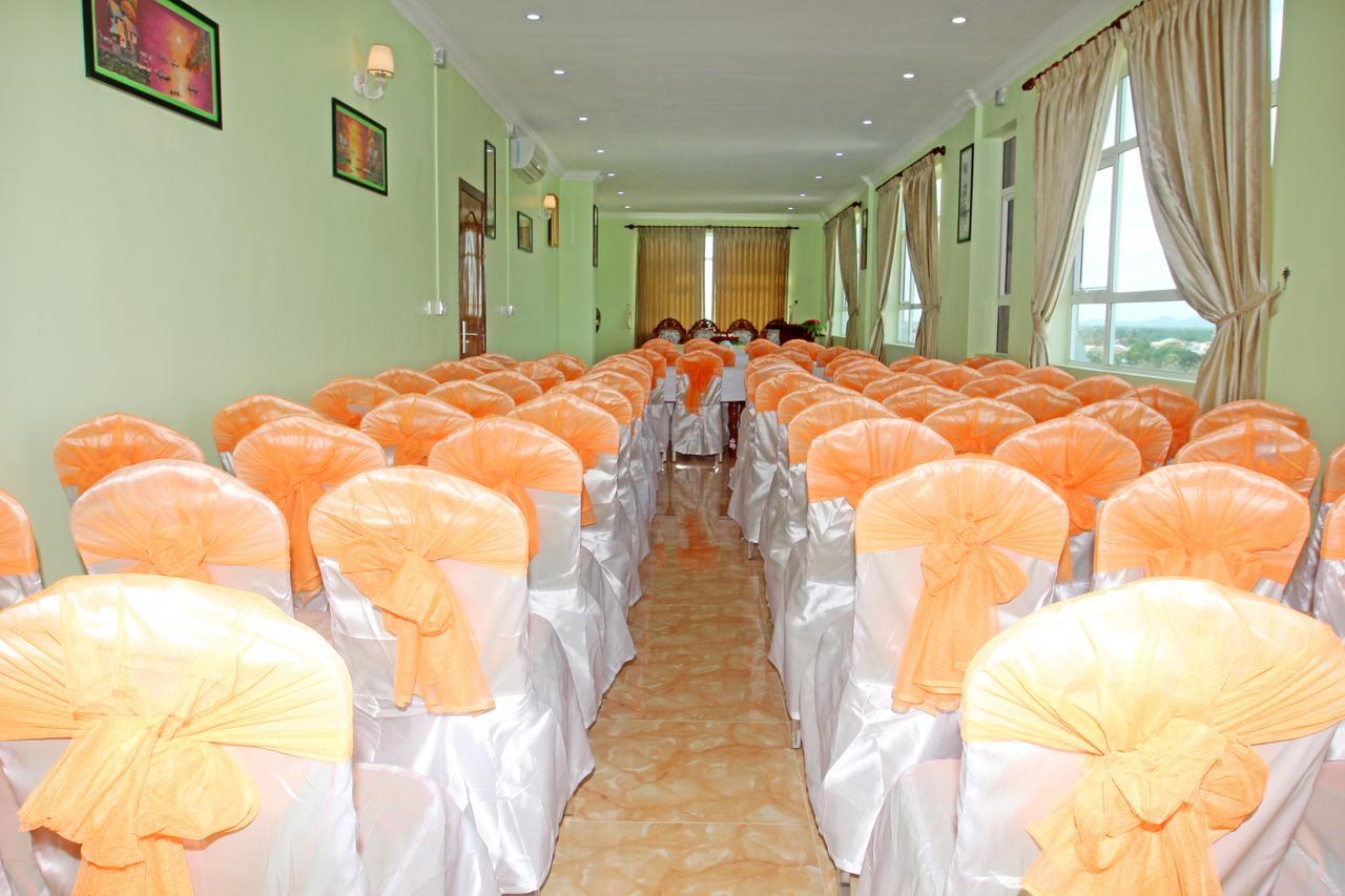 Jasmine Hotel& Sky Bar Battambang Exterior photo