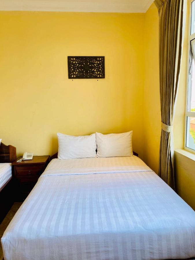 Jasmine Hotel& Sky Bar Battambang Exterior photo